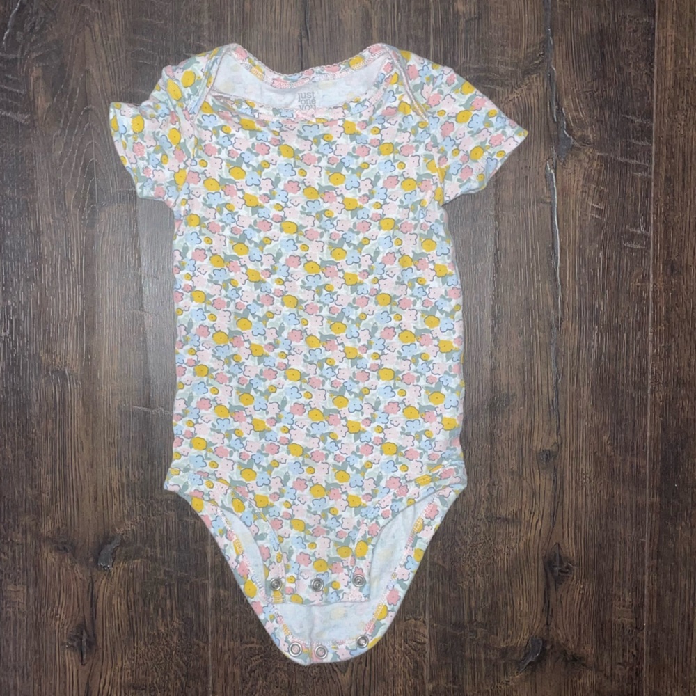 Carter’s Baby Girl Shortsleeve Floral Onesie